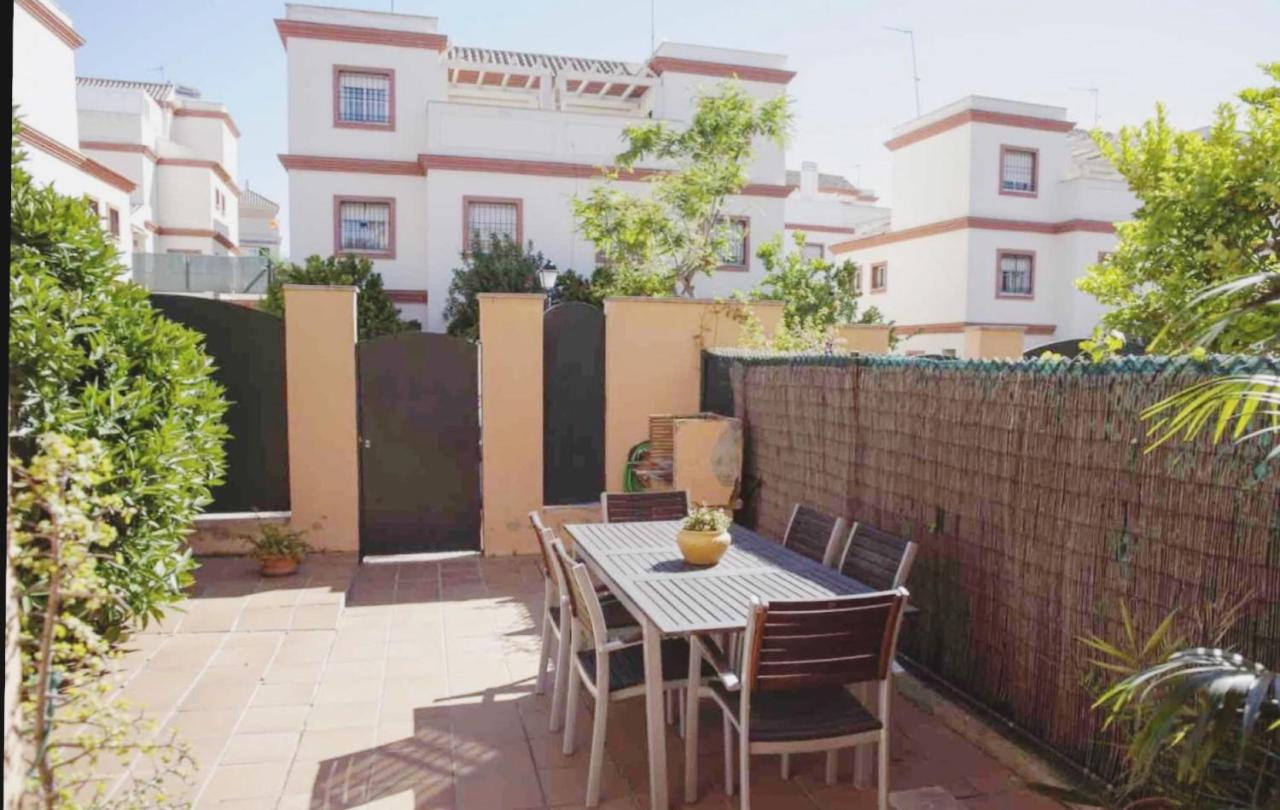 3 La Casa De Marilo Apartman Tomares Kültér fotó