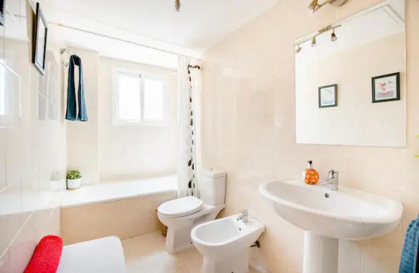 3 La Casa De Marilo Apartman Tomares Kültér fotó