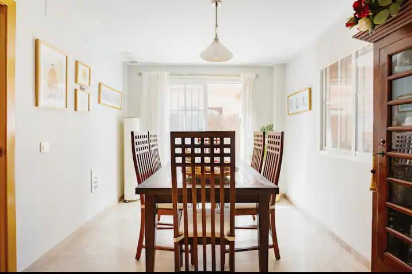 3 La Casa De Marilo Apartman Tomares Kültér fotó