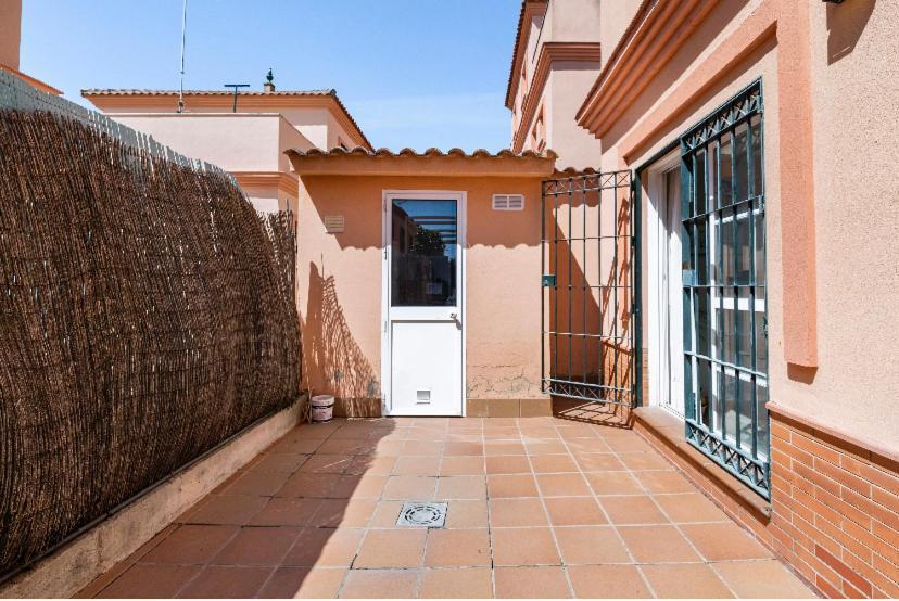 3 La Casa De Marilo Apartman Tomares Kültér fotó